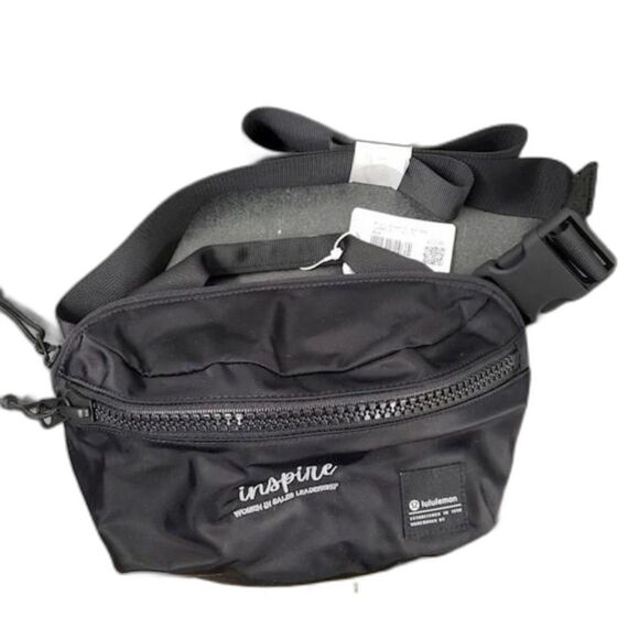 Lululemon Woman's Black Fanny Pack or Cross Body w/ Tags - Picture 1 of 8